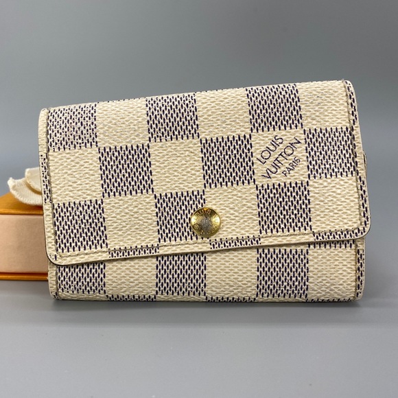 Louis Vuitton Accessories - Louis Vuitton 6 Key Holder